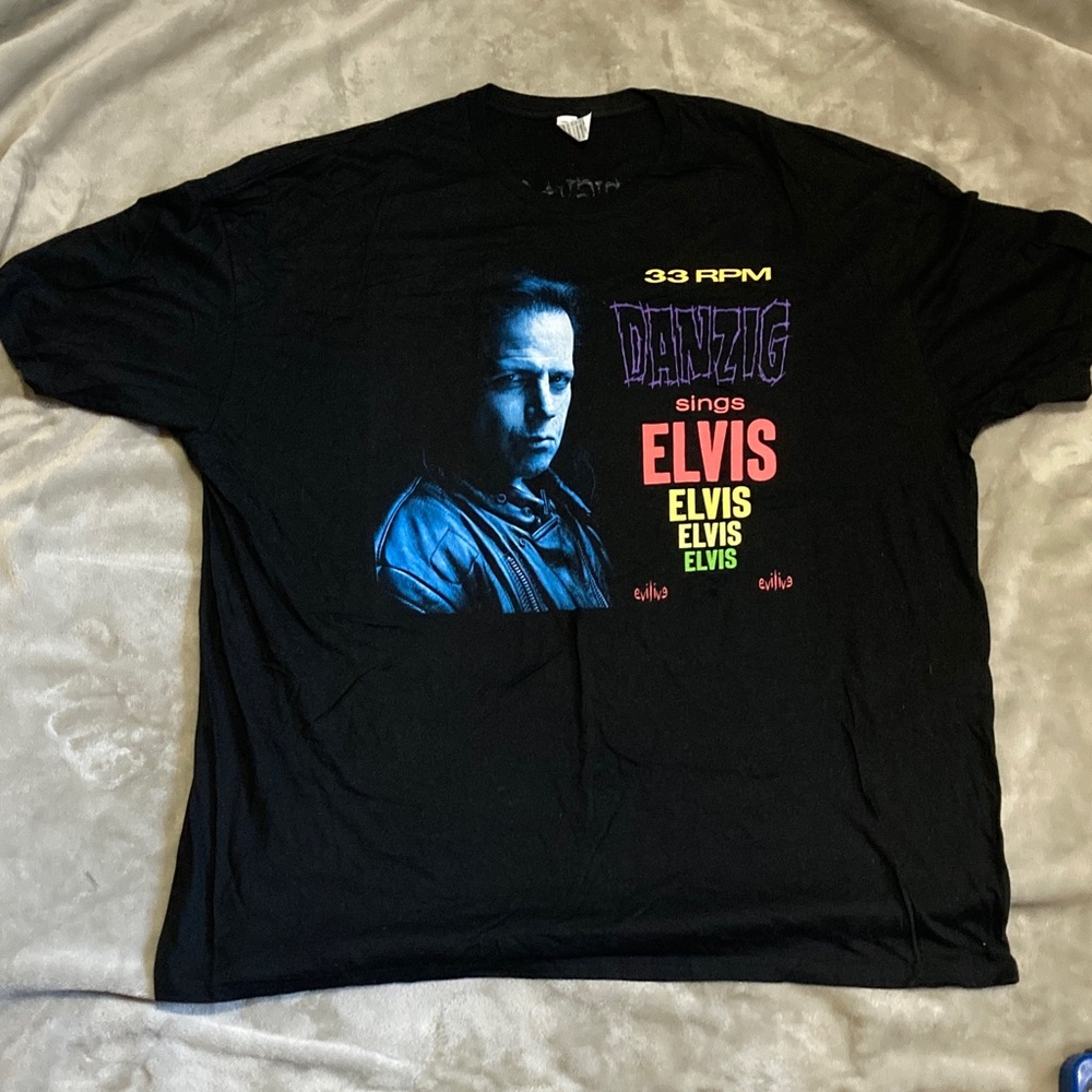 2021 Hollywood concert Danzig 33rpm sings Elvis Graphic T-Shirt